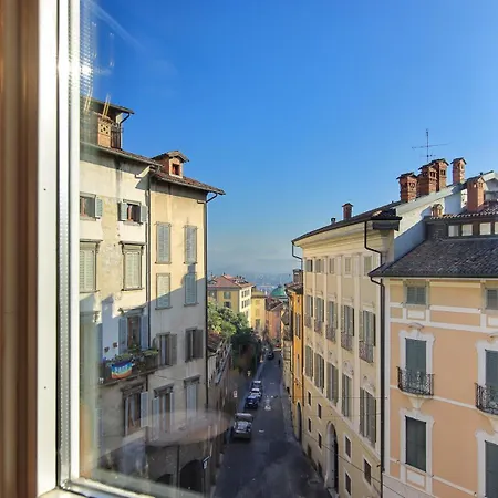 Appartamento [near Funicolar] Bergamo Alta Design HOUSE