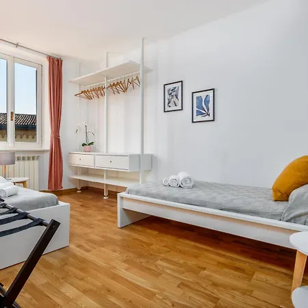 - Near Funicolar - Bergamo Alta Design House 2 * Bergamo